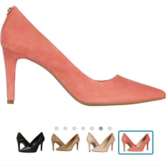 MICHAEL KORSDOROTHY FLEX SUEDE PUMPS - Picture 3 of 8